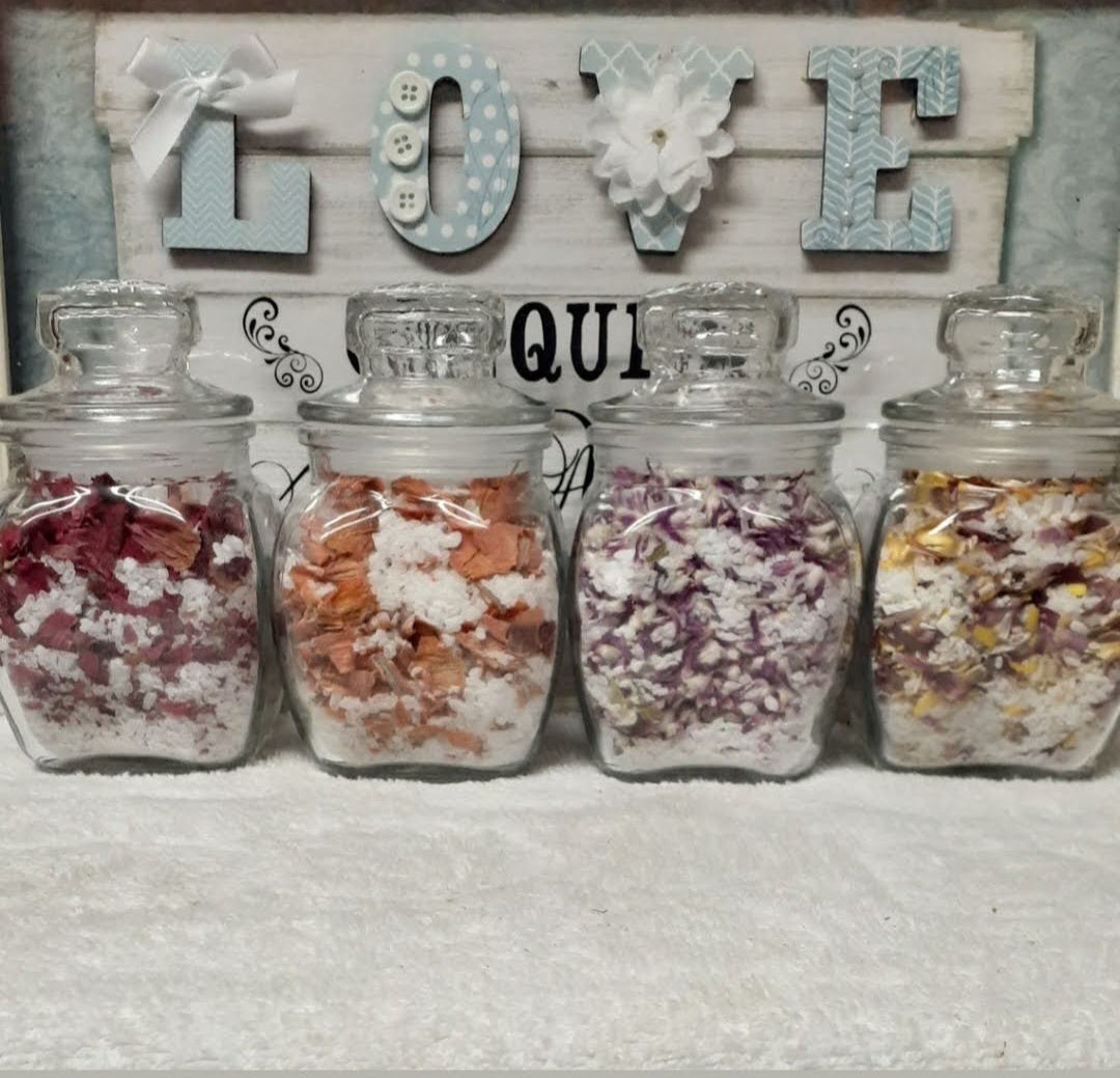 Aromatherapy bath salts
